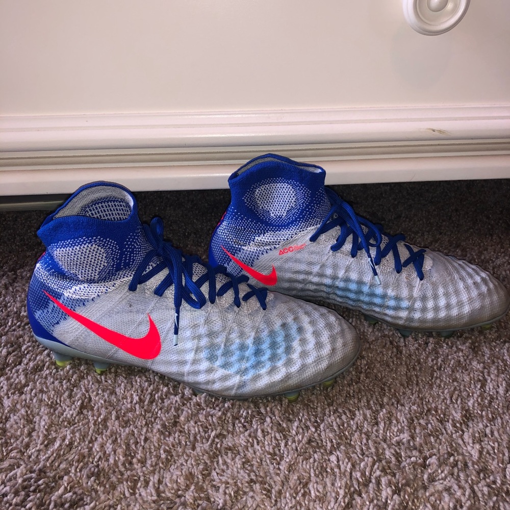 Nike Magista Obra II Cleats